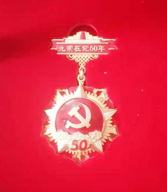 时尚男孩救援